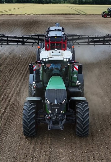 Discover Innovative Farming Techniques with Fendt PXFarms
