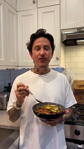 •HEALTHY SLOPPY JOES• I literally make this twice a week! It’s so easy and brings me back to my childhood. I eyeball everything out in portions you can’t go wrong. Give it a try and let me know what ya think! Love y’all DomDom | Dom Dom Hair
