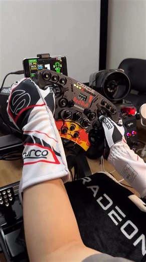 32K views · 338 reactions | Gorgeous Oracle Red Bull Racing mod for the ClubSport Formula V2.5   kimtaeyoon0902 on IG  F1 25 with Meta Quest 3 VR  ClubSport Pedals V3 | Fanatec | Facebook