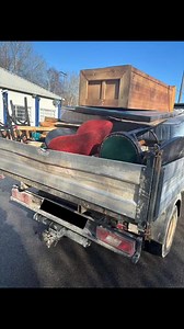 11K views · 34 reactions |  Insecure load spotted! This entire load was held down with just one strap – a disaster waiting to happen! ❌ ✅ Safe loading practices: ✔️ Use nets or tarps ✔️ Secure with multiple straps ✔️ Proper lashings for stability Drivers must take responsibility—unsafe loads put everyone at risk! ⚠️ Stay safe, stay secure! #UKcheckpoints | UKcheckpoints.info | Facebook