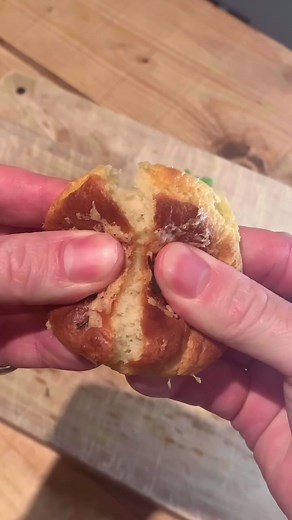 Delicious Cheddar & Chive Muffins Recipe