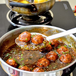 7.3M views · 10K reactions | You'll surely love the taste of this fully different, unique and spicy soya manchurian. I've prepare the manchurian balls with few very common vegetables and soya chunks. And other ingredients are so simple too. And in this process, the manchurian taste is much more better than traditional soya chilli manchurian. Your entire family will love it! | Swad Ka Khazana Recipes | Facebook