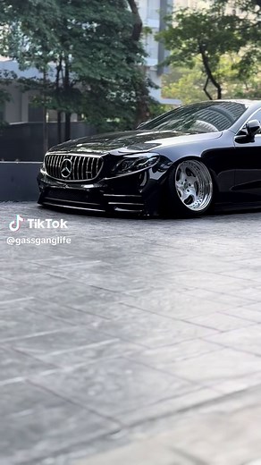 Customized Mercedes-Benz E300 Coupe Transformation