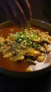 Poached Fish in Chili Oil: A Nostalgic Taste of Home in the Quiet Countryside