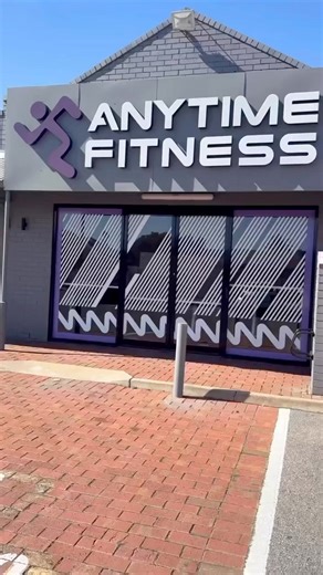 ANYTIME FITNESS • MANSFIELD PARK • COMMERCIAL SOLAR AND BATTERY INSTALLATION Transform a dead roof space into your own personal power station ! If you are interested in saving money, please call or email to arrange a consultation ☀️TIER ONE RATED PRODUCTS ☀️FINANCE PACKAGES AVAILABLE ☀️CASH FLOW POSITIVE INVESTMENT ☀️ ENERGY CONSULTATION ☎️0427 158 469 sales@solarshine.net.au www.solarshine.net.au | Lucas Spuds | Facebook