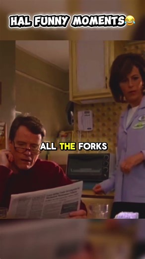 Hal Forgets To Pay Health Insurance😂#shorts #viral #malcolminthemiddle