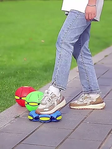 Fingertip Wireless Bluetooth Remote Control, 2025 New Remote App Control Page Turner for Phones Tablets Camera, Automatic Rechargeable Bluetooth Scroller Ring for Home (Pink)