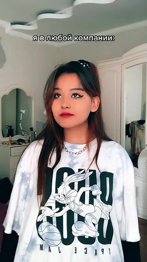 Bugs Bunny Inspired Dance Moves and Gestures