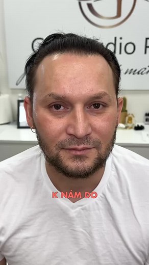 Permanentní make-up obočí není jen pro ženy. Technika VLASKOVÁNÍ skvěle sedí i mužům — přesně jako v tomto případě. Přirozené, jemné a nenápadné doplnění obočí, které respektuje mužský vzhled. Máte v okolí někoho, komu by to také pomohlo? Pošlete mu tento Reels nebo nám rovnou napište pro termín 😌 | Gala Studio Pro