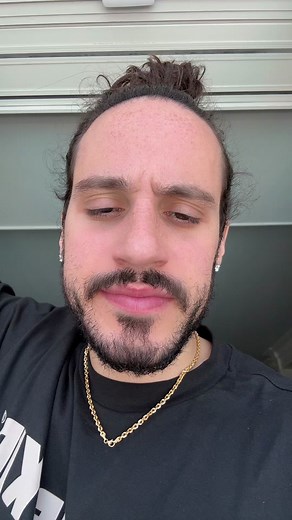 SELLIN OUT THE FORUM