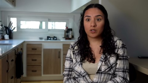 She downsized into tiny home to simplify - Shaye's Tiny Homes design🤩