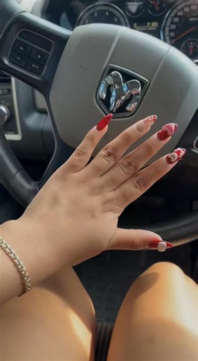 Seline Nail on Reels