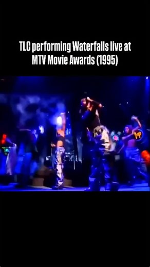 9.6K views · 324 reactions | Remembering Lisa ‘Left Eye’ Lopes today and forever ❤️ “Energy never dies. It just transforms.” TLC performing Waterfalls live at MTV Movie Awards (1995) #LeftEye #TLC #LisaLeftEyeLopes #CrossColours #90s | Cross Colours | Facebook