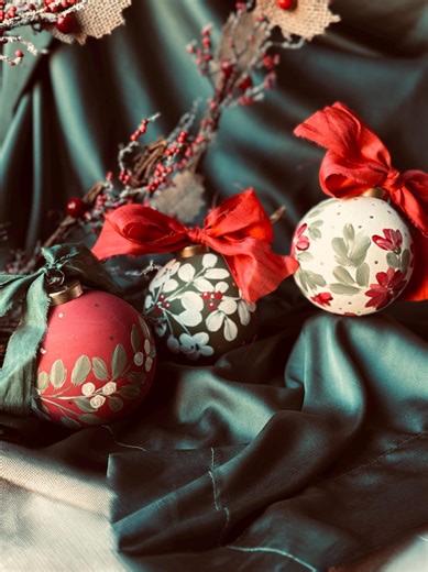 Hand-painted Ceramic Christmas Ornament, Traditional Colors - Etsy