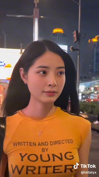 Exploring Hong Kong at Night: A Walk Through the City