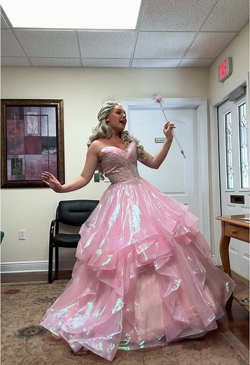 Glinda the Good Witch Costume Inspiration