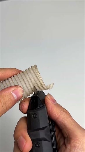 If the corrugated hose isn't connected properly, it might be due to incorrect connection method.