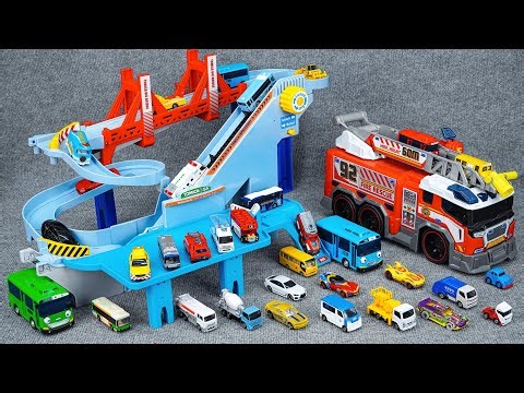 トミカ 変形消防車玩具コレクション| コースがのび～る！２WAYにぎやか高速どうろ Tomica Transforming Fire Truck Toy Collection Playset ASMR