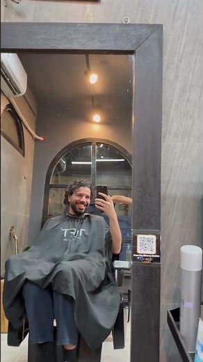 Madness at Barbershop in Bali (part 1)Best barbers in Gili T!AK15 barbershop ❤️