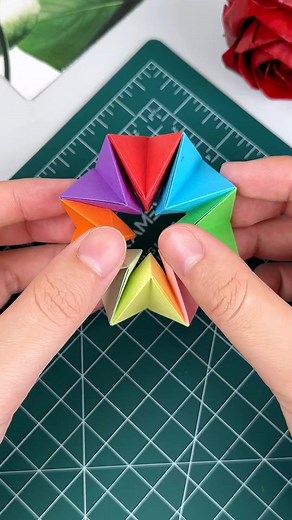 6.6K views · 73 reactions | The fun origami is infinitely flipping, it’s really decompressing! Do it yourself #origami #origamiart #art #handmade #paperart #paperfolding #paper #papercraft #origamipaper #papiroflexia #origamilove #diy #origamiartist #papercrafts #origamilovers #instaorigami #craft #origamiwork #d #design #creative #artist #paperartist #love #origamicrane #modularorigami #origamifun #paperfold #kusudama #origamicraft paper craft ideas | paper craft ideas | Facebook