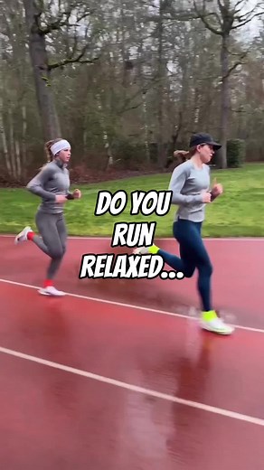 Running Relaxed 🧘‍♂️🧘‍♀️ is the best way to use your body to run and to conserve energy 🫡🤘🏼 #tense #relax #dobetterrunning #runningform