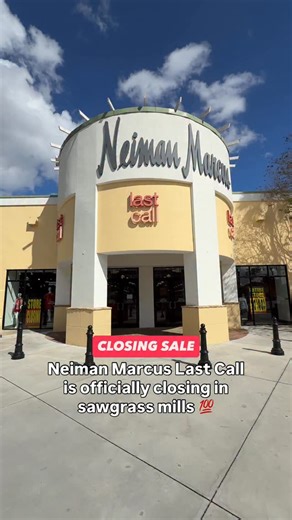 Neiman Marcus Last Call is closing in Sawgrass Mills Mall, a closing sale is happening. When I recorded this (2/15/26), the sales were • 40% off dresses & gowns • 40% off swim wear • 30% off children’s wear • 25% off shoes Expected date of closing was sometime in April. Asked the front desk and they said that was tentative based on inventory. In my opinion, I’d say prices are still too high… wait for better sales closer to the closing. They may increase sale %s. Keep it on your radar. Hope this