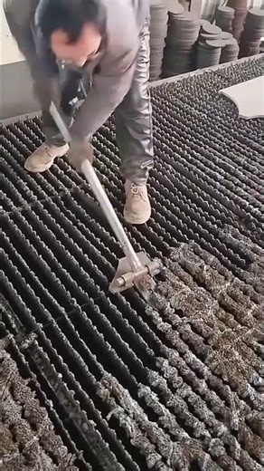 Satisfying Slag Cleaning After Fiber Laser Cutting Machine Process
