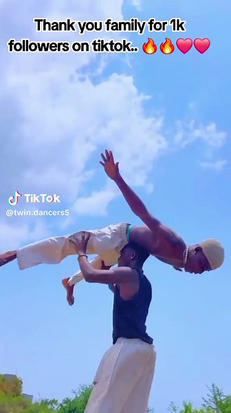 #twindancers5 #creatorsearchinsightsview #CapCut #viral #subscribe @Chella @kaynalthegreat @Celebrity DJ StarKeed @Endurancegrand @kemeeega 🎶