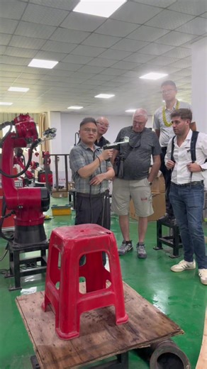 Industrial Painting Robot with Six-Axis Arm