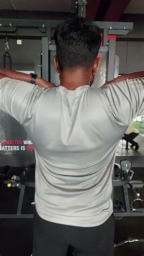 Shoulder variations 🙌🏼🙌🏼up right row💪🏼gym video#shortsfeed #bodybuildingmotivation#gym workout