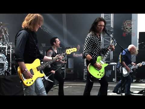Thin Lizzy - 'The Boys Are Back In Town' Live At Ramblin' Man Fair 2016