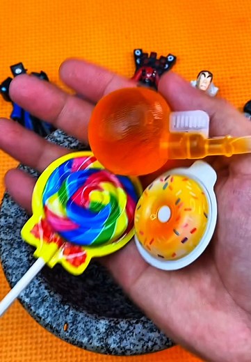 Gummy Candy Mukbang: ASMR Lollipop Crunching Sounds