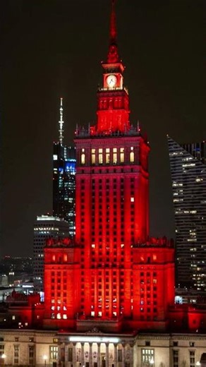 Warsaw’s Palace of Culture & Science in 5 different Stunning Lights ✨🇵🇱 | A Must-See Transformation