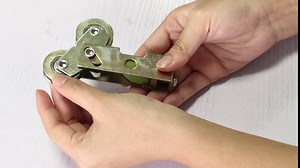 2Pcs Sliding Patio Door Tandem Roller Assembly, 1-1/4 Inch Closet Door Rollers Replacement, Sliding Door Wheel Replacement for Sliding Glass Door Screen Door Gate Window