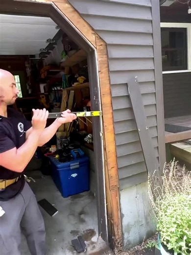 How to Build a Wooden Frame for Construction