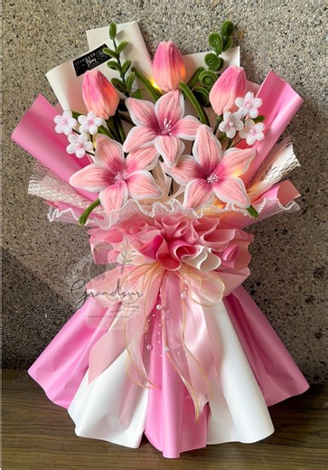 Handmade Fuzzy Wire Flower Bouquet Ideas