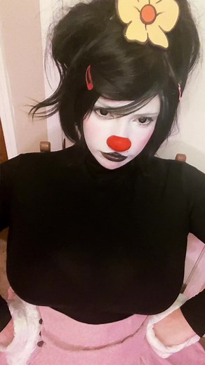 Dot- Animaniacs 🔴 🌼 #dot #dotanimaniacs #clownnose #animaniacscosplay #dotcosplay #halloweencostume #animaniacs