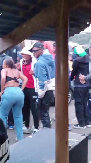 Imorning bang yona🙌🔥🥵🔥🥳 eMashu ka J kwa @Mbherhofficial @libuyile igqom🙏🏾🔥 #UndisputedBashVol2Experience #morningbang #goviral #mzansitiktok #fyppppppppppppppppppppppp