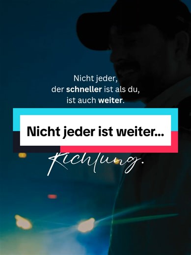 Mit wem vergleichst du dich unbewusst immer wieder? Hör auf damit! #vergleich #bewusstsein #mindset #fürdich #zitate