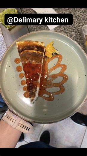 Great choice! Presentation can elevate a cheesecake from delicious to unforgettable. Here are some creative and elegant ideas for serving and presenting cheesecake: --- 🍓 1. Mini Cheesecakes or Cheesecake Bites Serve in cupcake liners or mini tart pans. Top each with a different garnish (e.g. berries, caramel drizzle, shaved chocolate). Great for parties—no slicing required. --- 🌸 2. Garnish Like a Pro Add one or more of these on top just before serving: Fresh berries (raspberries, blueberries