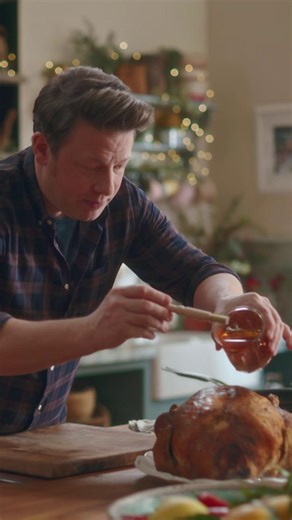 Jamie Oliver on Instagram: "If you're going to save any of my Instagram posts this Christmas... it should be this one. The key to a juicy, succulent, gorgeous, golden turkey is to get it out of the fridge about an hour and a half before cooking it and then after it's cooked, let it rest for an hour and a half. So really quite nice and easy to remember....an hour and a half either side of cooking and you'll have a perfectly cooked turkey ! For loads of other tips and tricks to amp up your bird (I