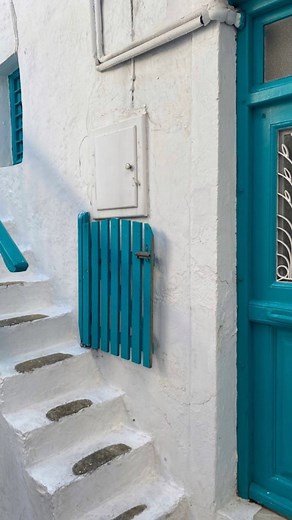 TJ SWIM on Instagram: "The beautiful @caseydraper_ styles our ‘Dawn’ top and ‘Wren’ bottoms to perfection! Shop online now at tjswim.com"