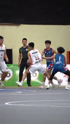 MABA on Instagram: "Penang #11 Tan Hong Nian spins into the paint for 2! 32ND MABA-MILO LUM MUN CHAK CUP 15 & Below National Basketball Championship 2025 📅 DATE 20-28.12.2025 COURT 1 SJK(C)SUNGAI JAN,JERANTUT,PAHANG. COURT 2 DEWAN SERBAGUNA TAMAN INTAN,JERANTUT, PAHANG. #malaysiabasketball #马来西亚篮球 #LMCU15"