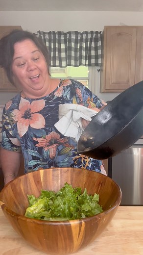 How I make "kilt" or wilted lettuce & onions! Pass the cornbread! This was a common meal for us. I grew up in south east Ky and we ate this often in the spring and summer with lettuce and onions right out of the garden! #mountaincookinwithmissy #kiltlettuce #lettuceandonions #mealsonabudget #missyjones #appalachianmountains | Mountain Cookin’ with Missy