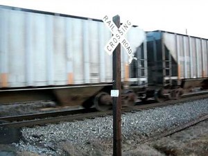 csx #7506 northbound freight White, GA