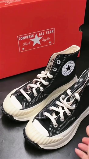 I never understand why high-top platform Converse became so popular until I got them. They look amazing and are super comfortable to wear. At under £40,you can wear them as much as you want without worrying!😘😍💕#converse #unbox #shoes #cool #sneakers