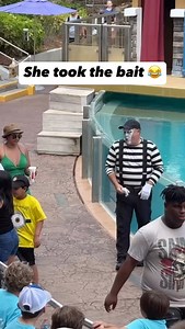 371K views · 23K reactions | The glove was the bait…But she flipped the script 藍 Tom mime Seaworld #seaworldmime #tomthemime #seaworldorlando #seaworld #funny #comedy #funnyvideos #funnyshorts #fun #mime | Eryka Travel | Facebook