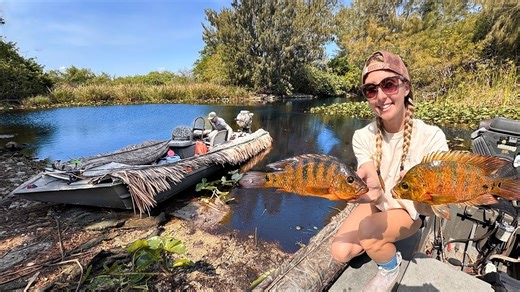 I didn’t expect this until it crawled out of the lily pad