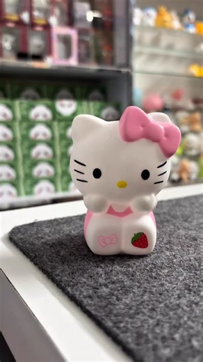 Hello kitty lamp only at 250/= taka 🌸 Light up your room with a dose of cuteness! Grab this adorable kitty lamp ✨🩷 Because your nights deserve a little extra charm! 🌙✨ Inbox us to order📩 | ZEPZ Beauty