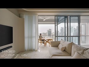 Inside A Curvy Minimalist’s Home With A Stunning City Views